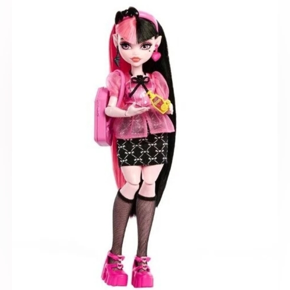Mattel Monster High Day Out Fashion Doll Draculaura (New) Accessories - Picture 16 of 16